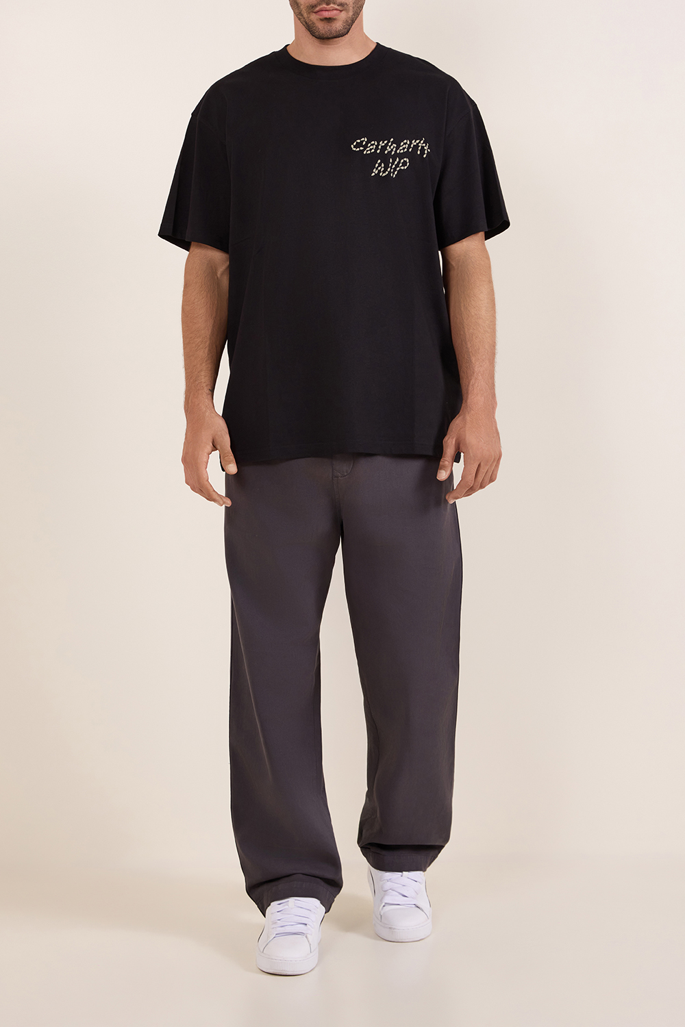 מכנסיים משוחררים